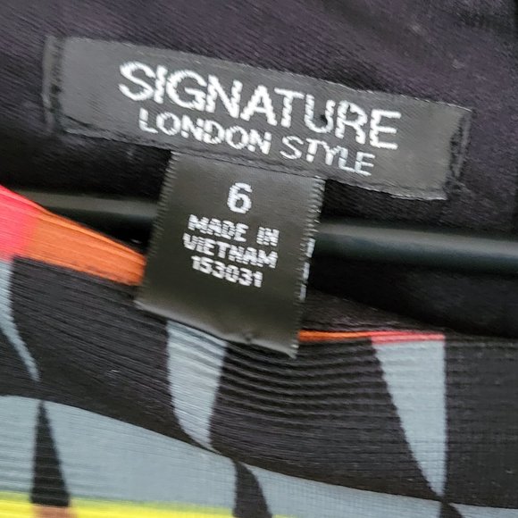 Women's Signature London Style Geometric Sheath Dress Size 6 Stretchy Material - Picture 2 of 12